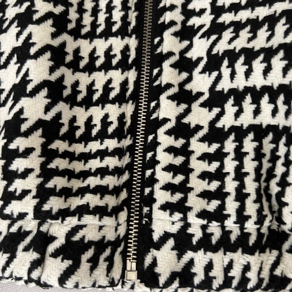 Forever 21 Houndstooth Printed Tweed Jacket - Picture 3 of 12